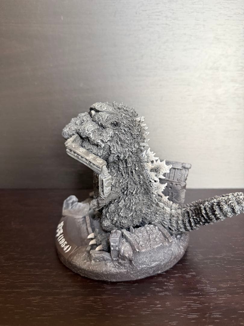 ゴジラ (1954) 限定版フィギュア