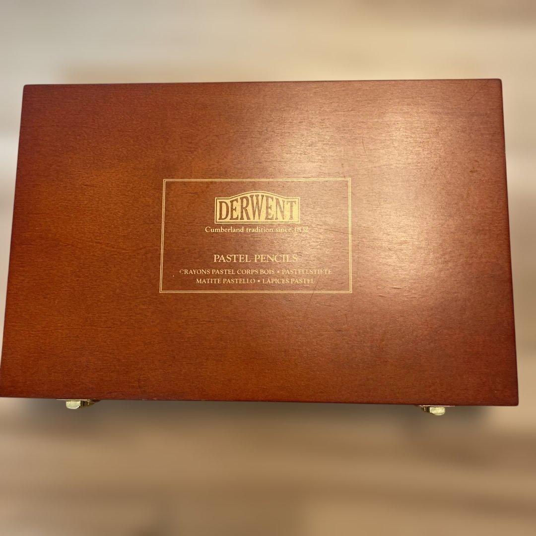 DERWENT ダーウェント 色鉛筆 90本 木箱入り　7本欠品