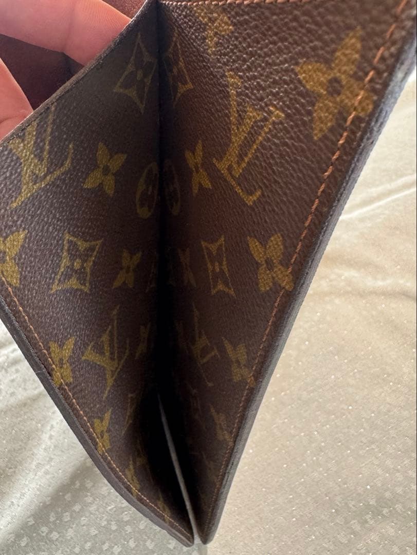 Louis Vuitton モノグラム A4書類ケース