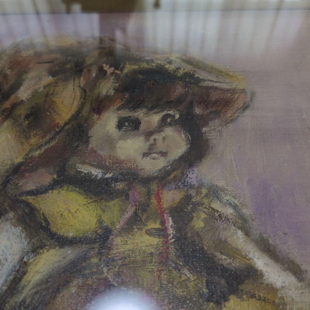 人形の絵画 白フレーム付き