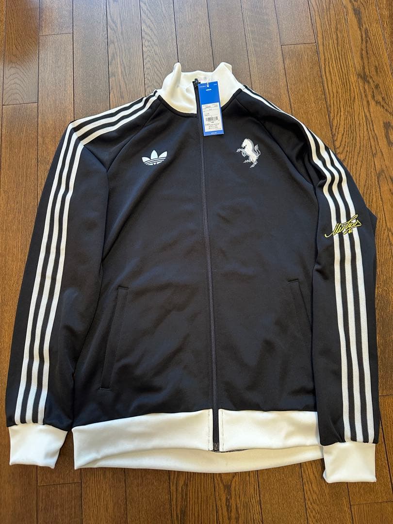 【新品タグ付き】ユベントスFC オリジナル トラックトップ　トラックジャケット