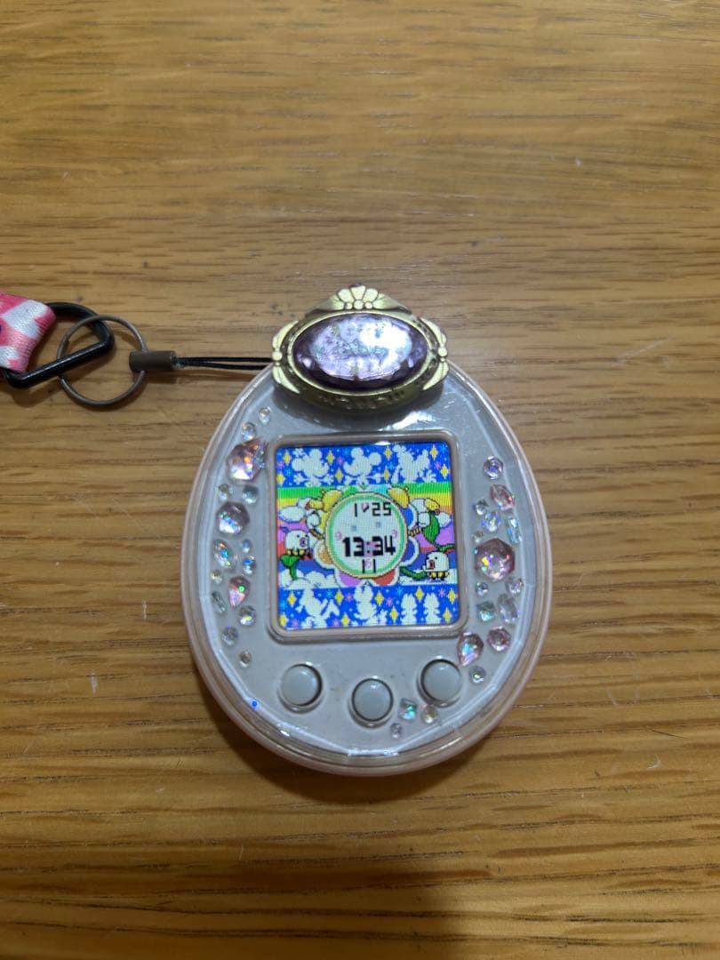 たまごっちピース 本体 たまデコピアスDisney ストラップ付き