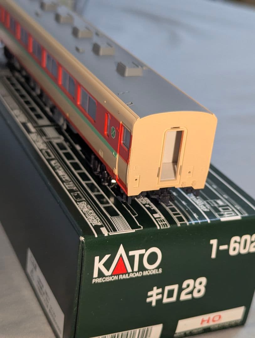 KATO　キロ28　HO　1-602　　ディーゼル急行グリーン車