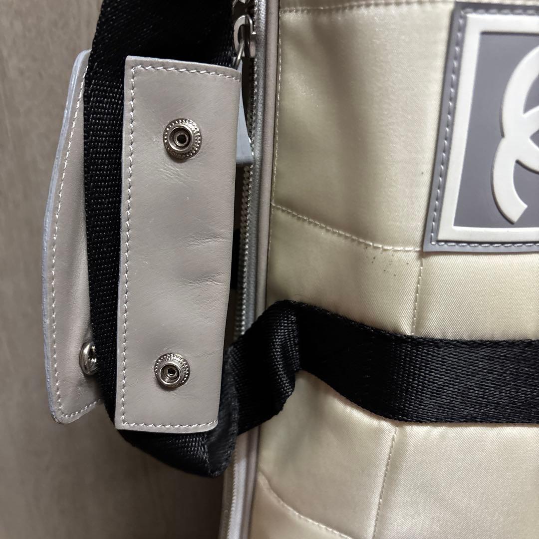 最終お値下げ‼️ シャネルホワイト ファンスキー板 カバー キルティング付き