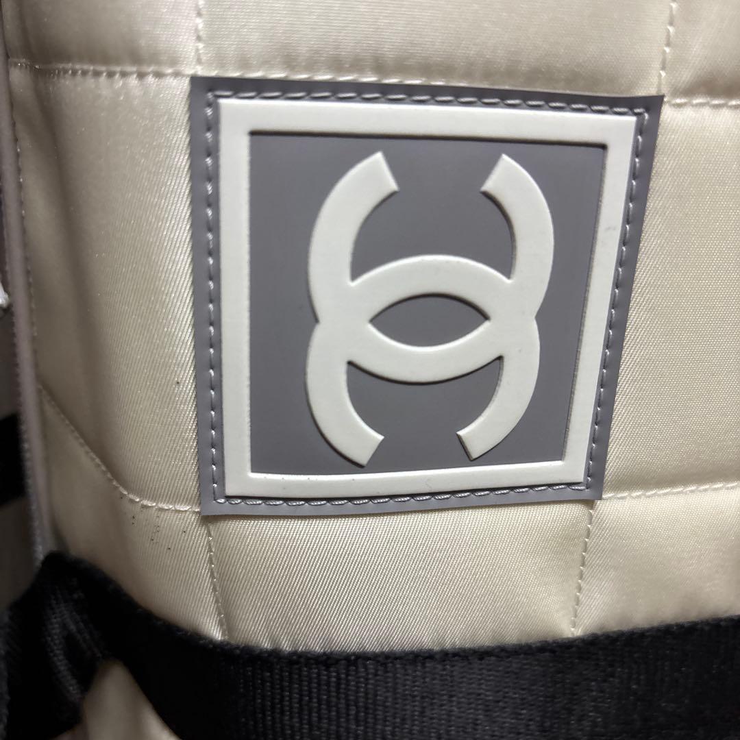 最終お値下げ‼️ シャネルホワイト ファンスキー板 カバー キルティング付き