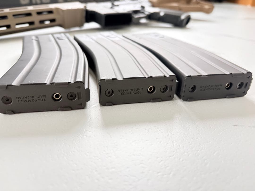 東京マルイ URG-I 11.5 GBB ガスガン　M4マガジン3本付き