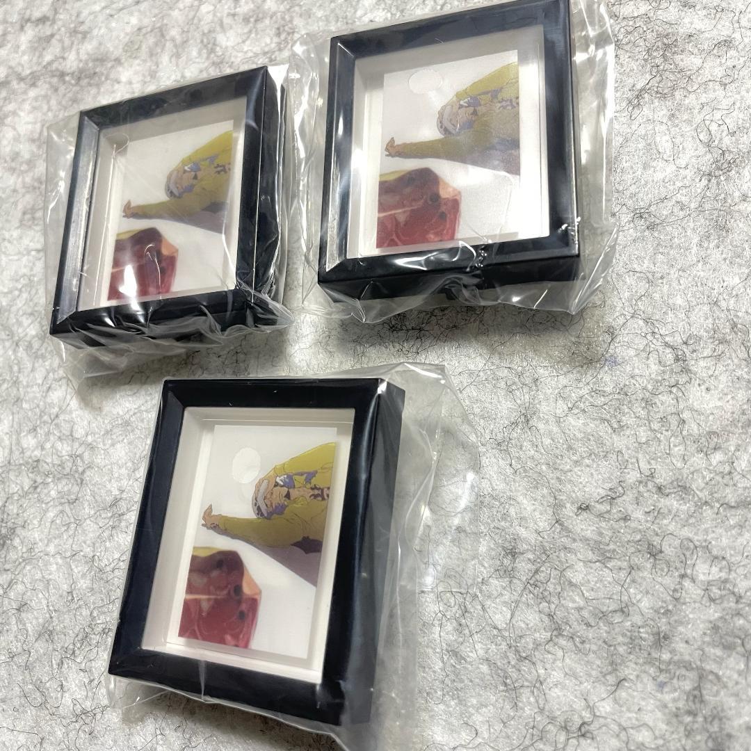 ONE PIECE　ワンピース　トラファルガーロー　缶バッジ　ポストカード