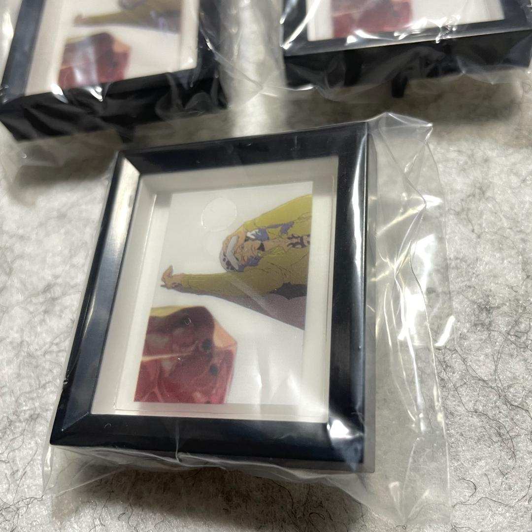 ONE PIECE　ワンピース　トラファルガーロー　缶バッジ　ポストカード