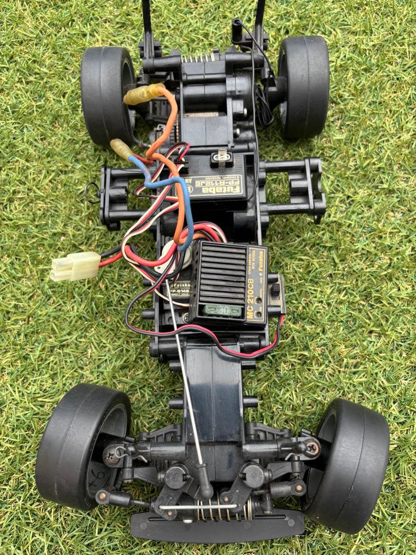 タミヤ　メルセデス・ベンツ SLKラジコンカー