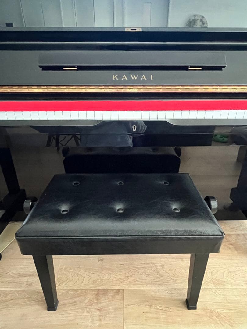 KAWAI アップライトピアノ 黒色