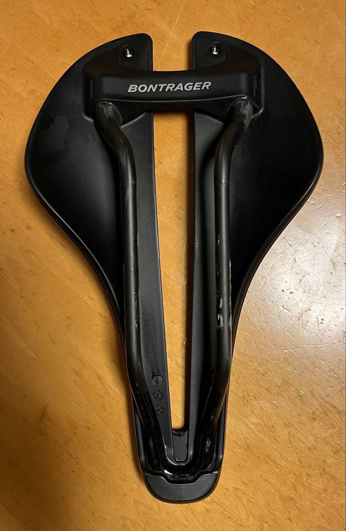 ボントレガー Aeolus Pro サドル　145mm