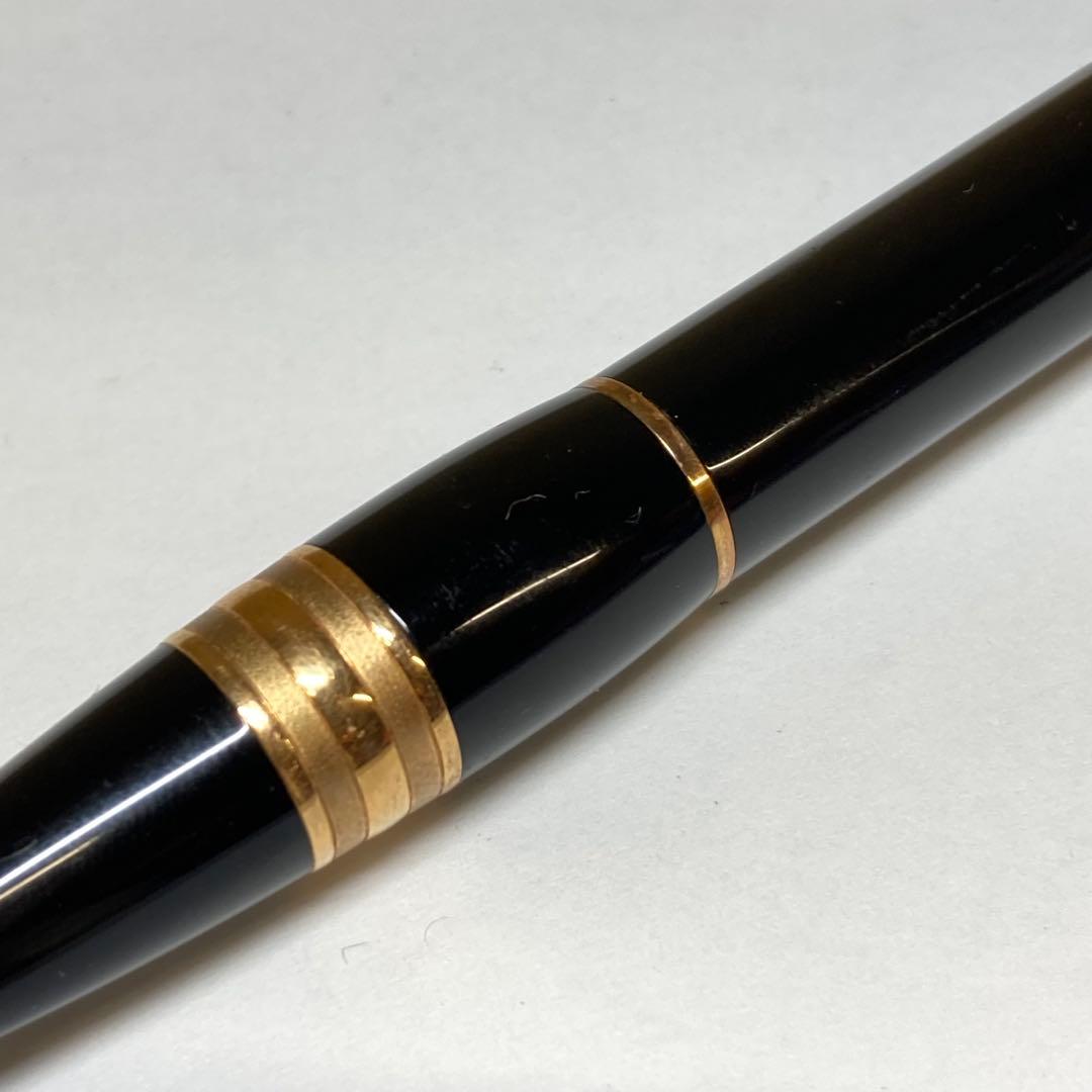 モンブラン　 スターウォーカー キャップ式ボールペン　レッドゴールド