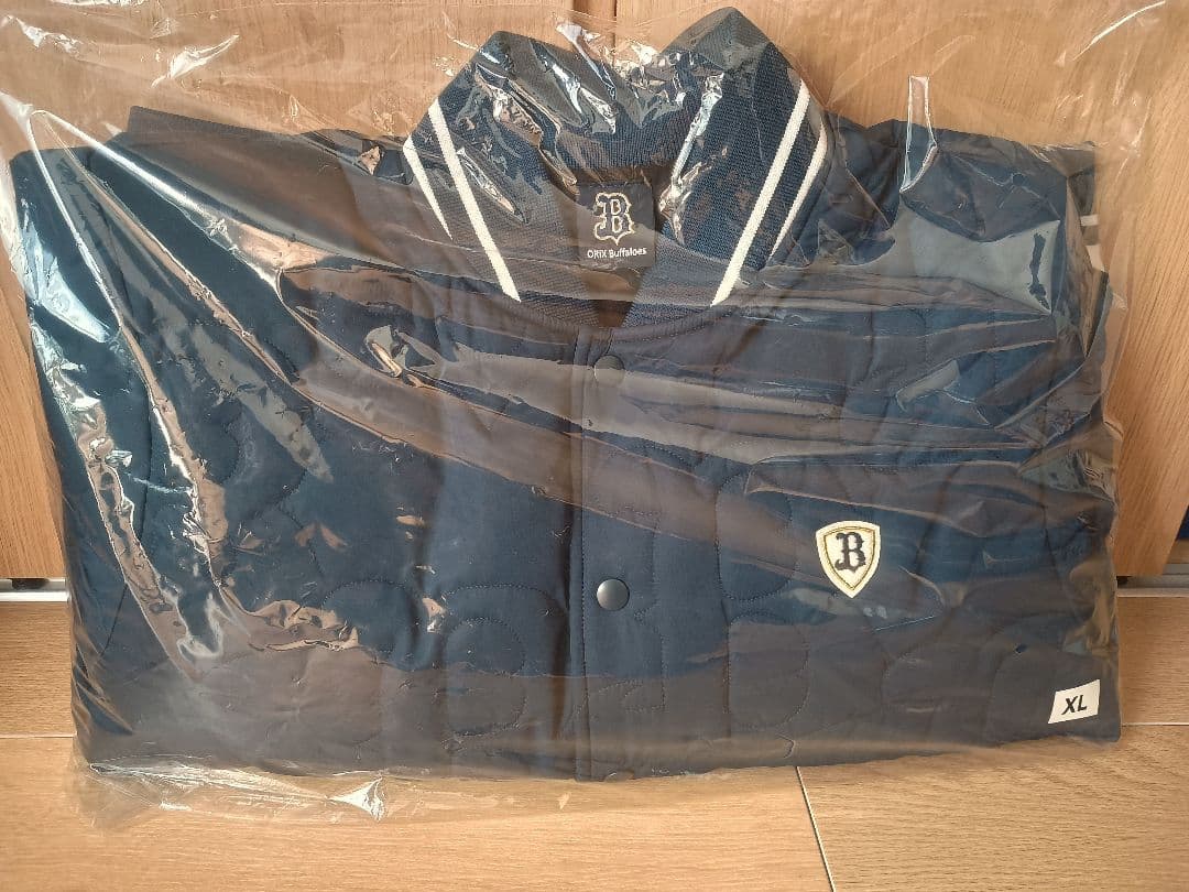Buffaloes 2026新春プレミアム福袋のスタジャン　XLサイズ