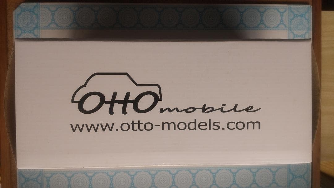 ミニカー OTTOmobile Mercedes-Benz 300 TE AMG