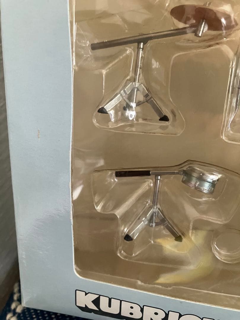 【未開封】スピッツ　キューブリック　限定2,000体　SPITZ