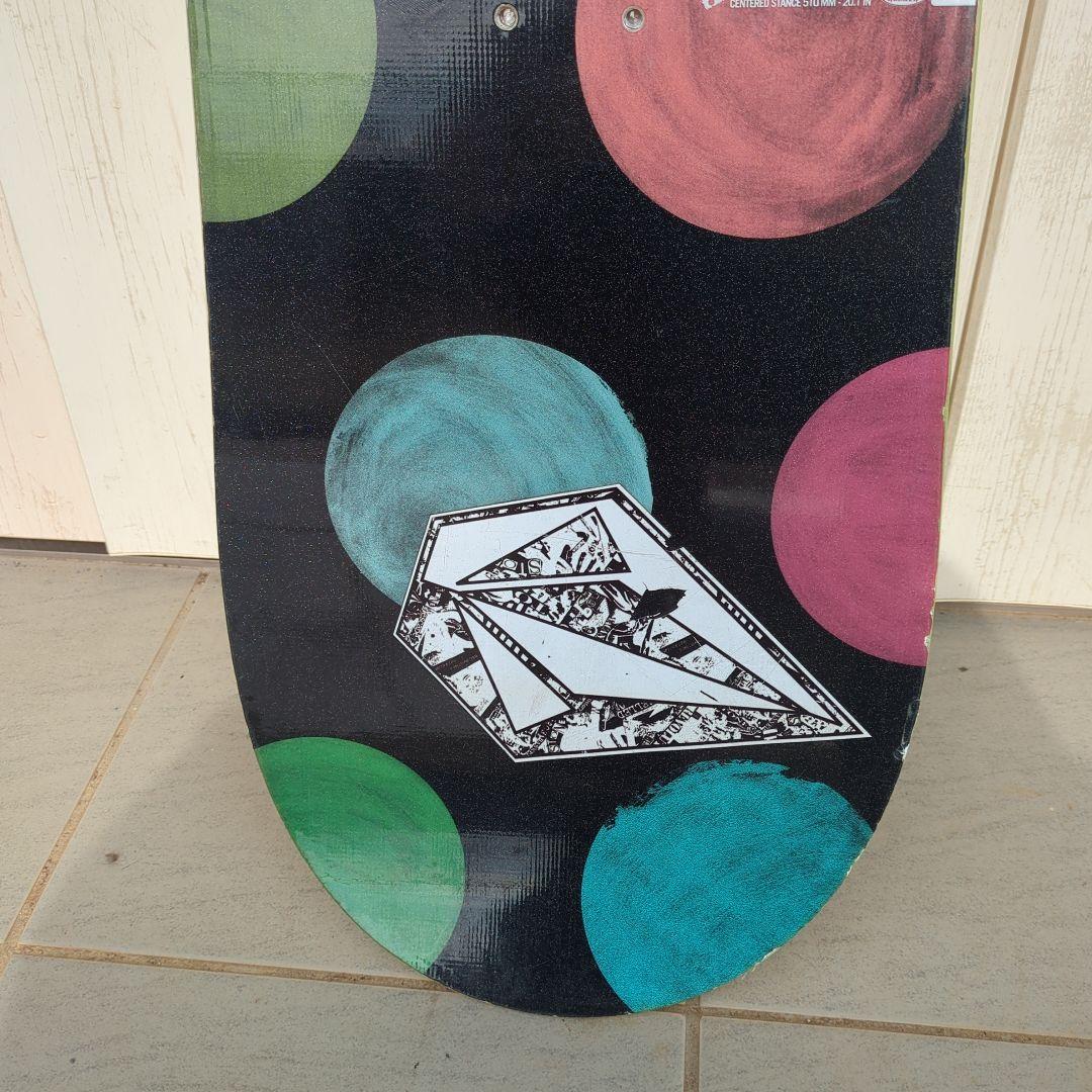 SALOMON TIARA 138 スノーボード カラフル