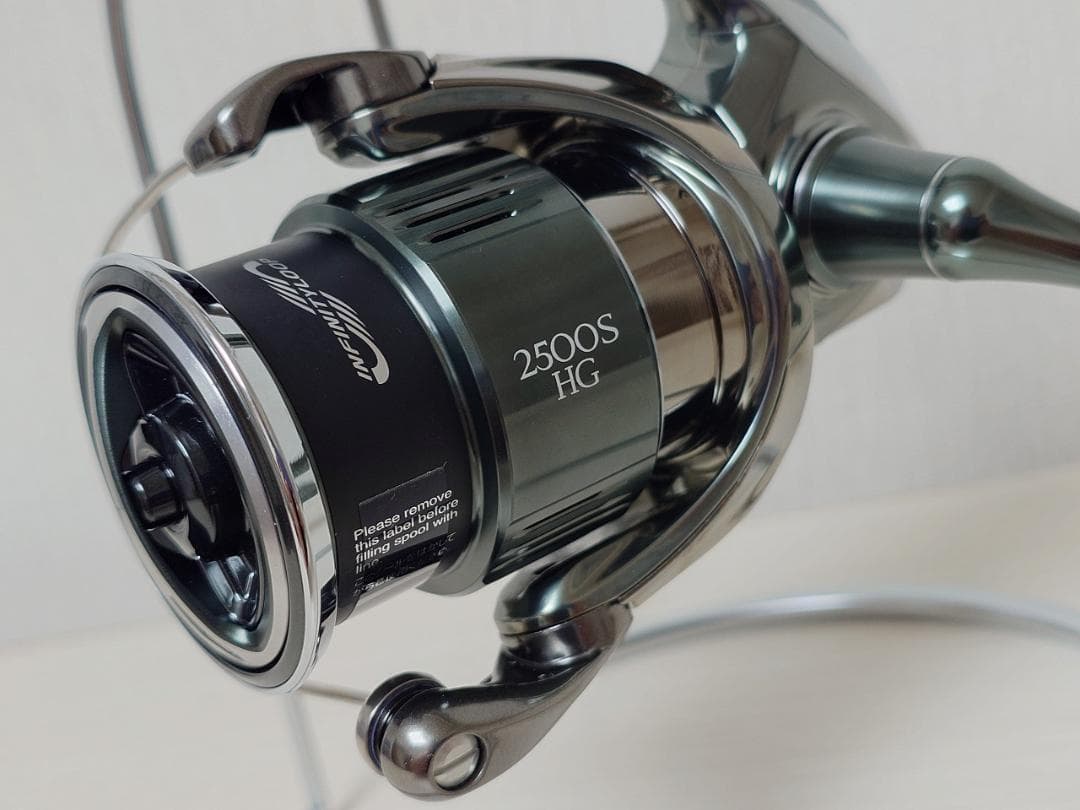 シマノ 22ステラ 2500SHG 新品同様 SHIMANO STELLA