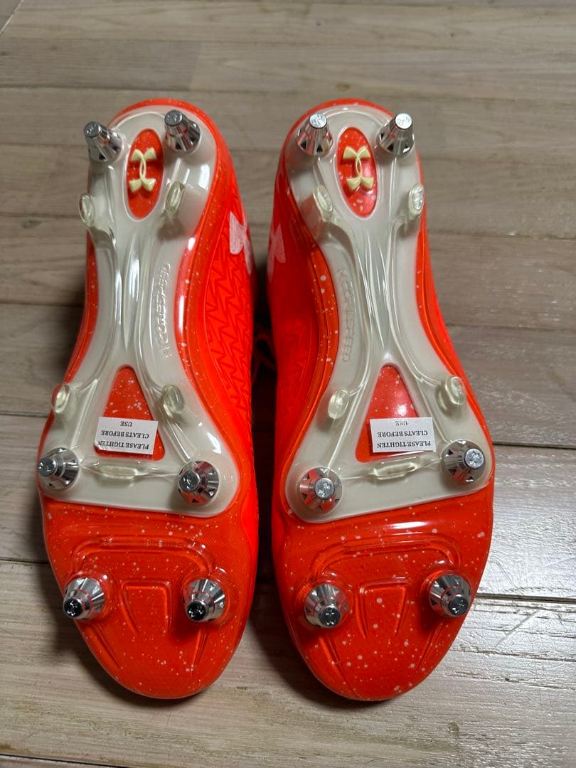 新品未使用 アンダーアーマー サッカースパイク 25センチ 取替式