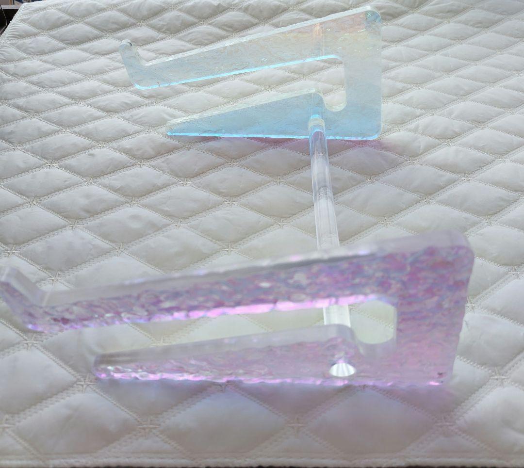 21* アクリル製ノートパソコンスタンド 調節可能 キラキラ 綺麗 お洒落