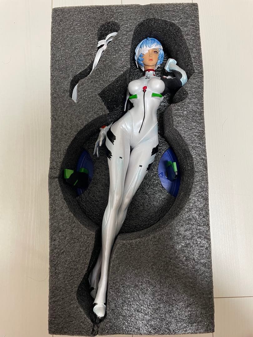 エヴァンゲリオン 綾波 レイ フィギュア EVA 1/4 Statue