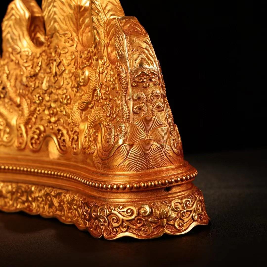 中国古美術・旧藏純銅製の高浮彫鎏金錾彫のペン立て・案頭・置物・文房具・風水開運