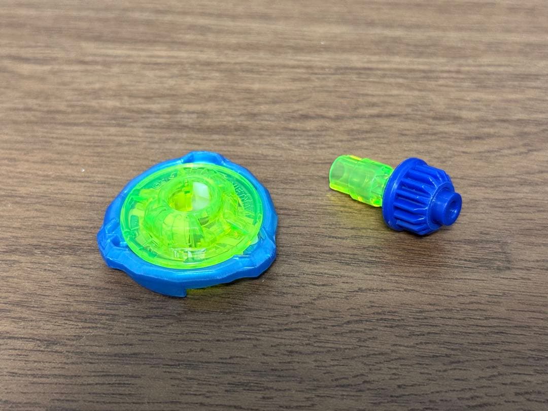 エアロペガサス3-70A ダブルメタルコートブルー×グリーン ベイブレードx