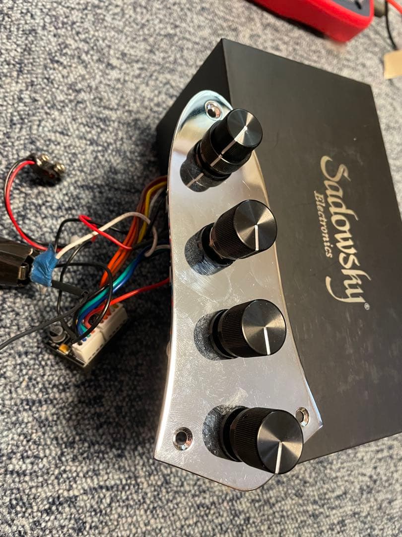 Sadowsky オンボードプリアンプ