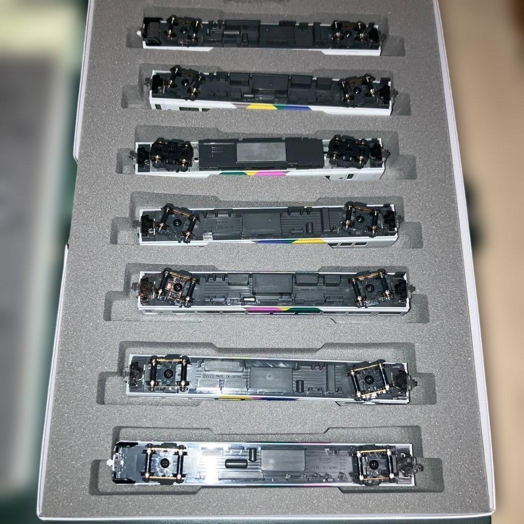 KATO 10−433 E25:系　基本7両セット ＋増結セット3両