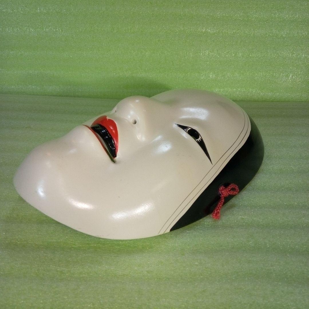 能面　女面？　女性の顔？　伝統工芸品　日本文化　伝統芸能　お面　おめん　マスク