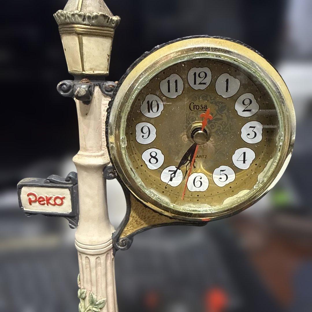 ペコちゃん 時計付きフィギュア