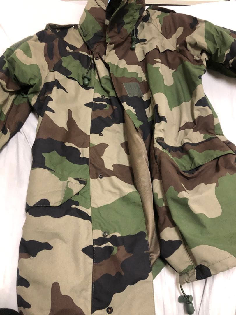 フランス軍　ゴアテックス？