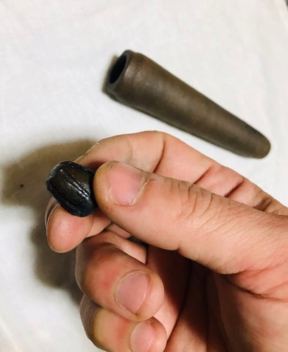 備前焼のチロム(大麻用パイプ)