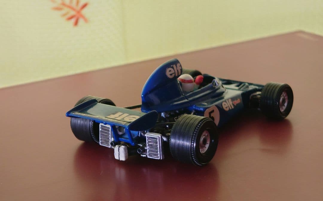 スポーツ CORGI Elf Tyrrell-Ford F1 Racing Car
