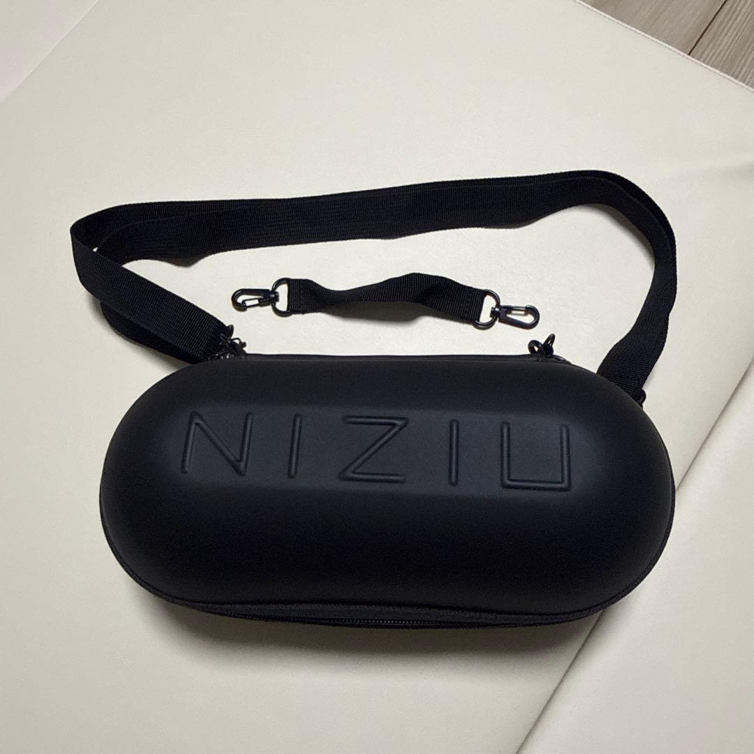 NIZIU ペンライト ホワイト 充電スタンド ケース　リストバンド付き