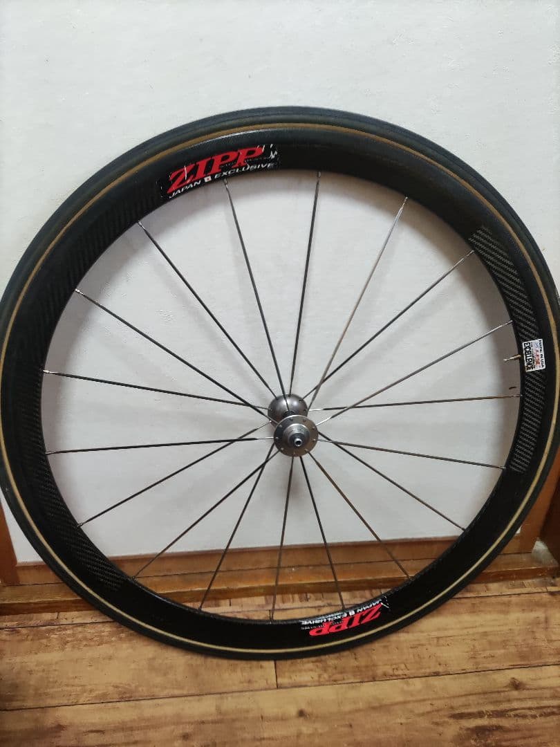 ZIPP カーボンチューブラータイヤホイール 9〜10速の超軽量 フロント&リア