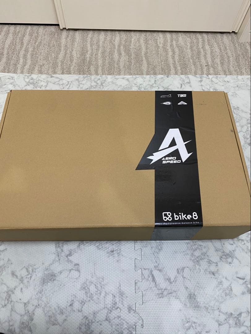 bike8 エアロスピード　ランバイク　カーボンフレーム