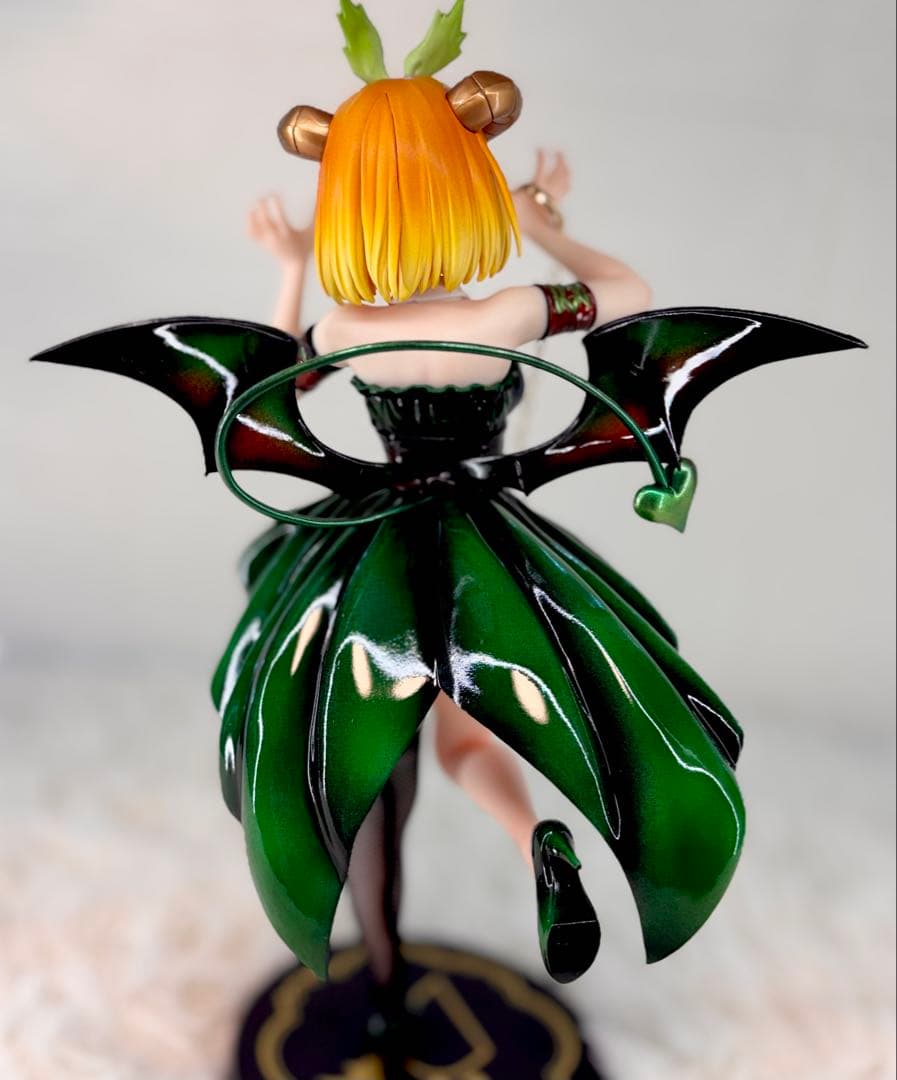 ぐ*す様 五等分の花嫁　中野四葉　フィギュア　リペイント　小悪魔ver ゴールド