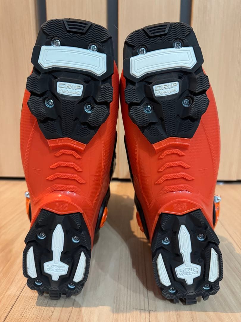 DALBELLO Lupo 130C ダルベロ ルポ　バックカントリー スキー靴