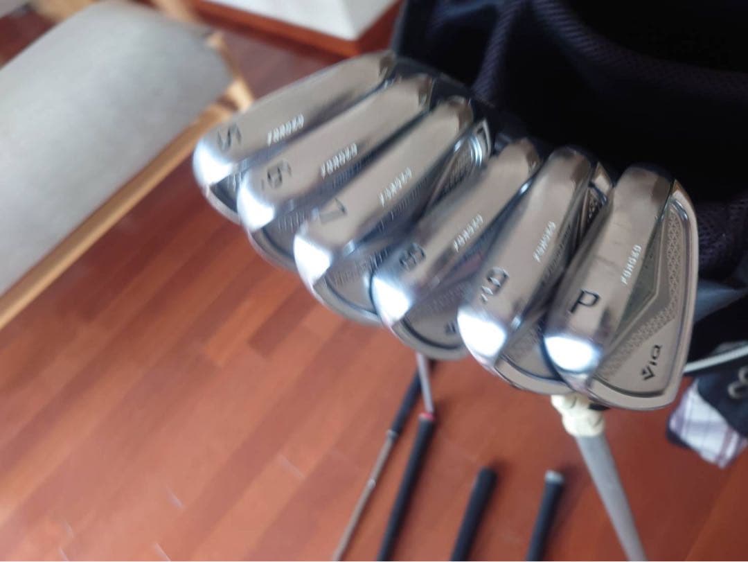 【シオ】ゴルフバックandゴルフクラブセット　初心者におすすめ