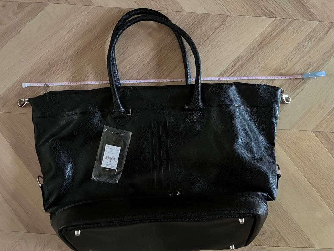 年明けお値下げ　adidas ビックバッグ ブラック Z51320