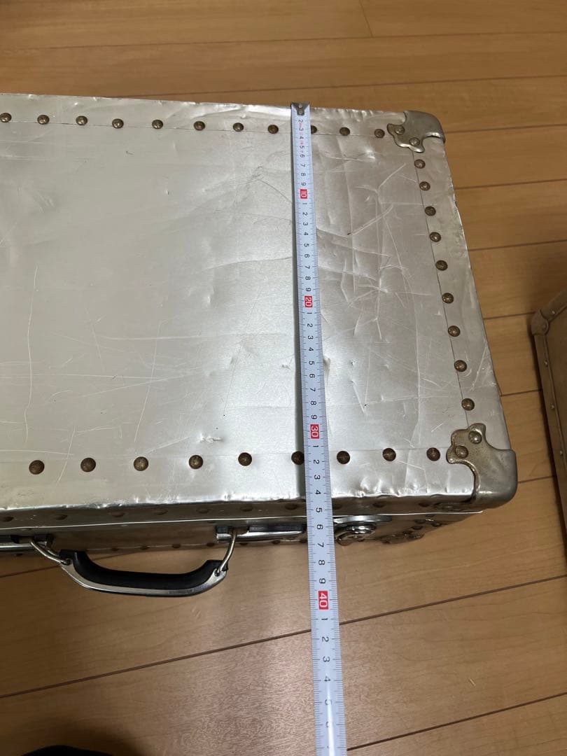 アルミアタッシュケース（1970年代頃使用されていた）