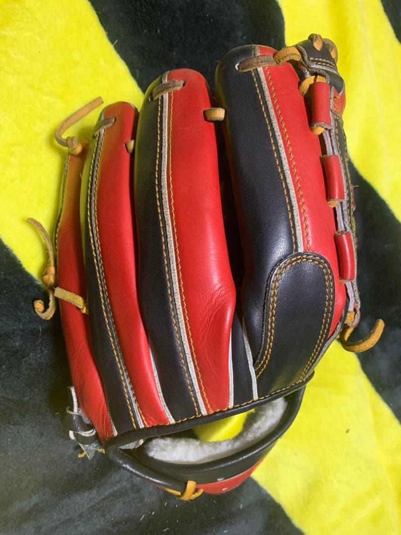 ゼットプロステイタスオーダー軟式内野手用グローブ(源田モデル)