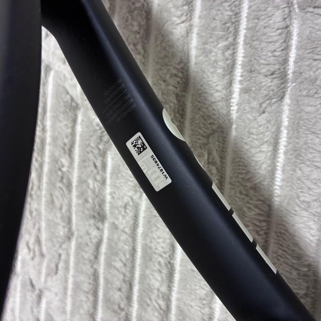 美品　ロジャー・フェデラーデザイン　ウィルソン プロスタッフ 97L V12