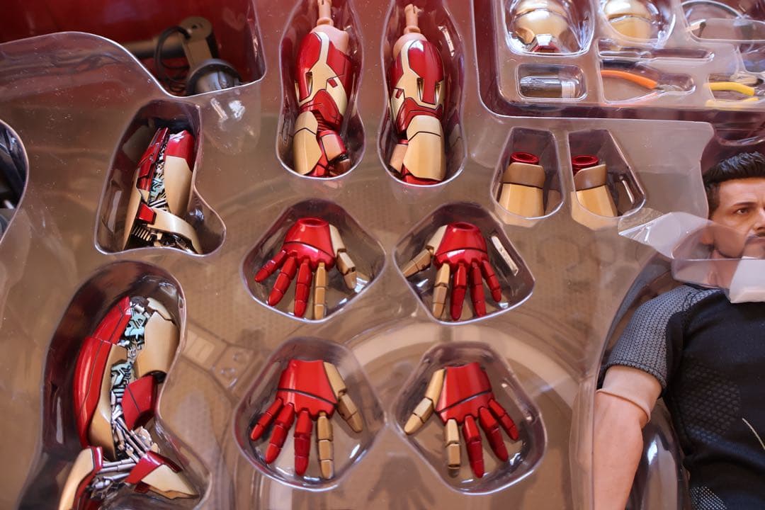 t*s様 ホットトイズ　『アイアンマン３』トニー・スターク（開発作業版）