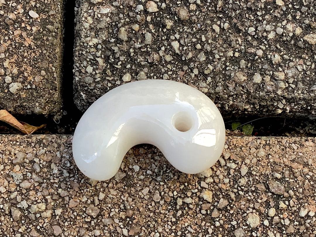 ✳極上物を守護石に糸魚川翡翠ジェダイト勾玉　白*無垢アイスジェイド氷　機械鑑別書