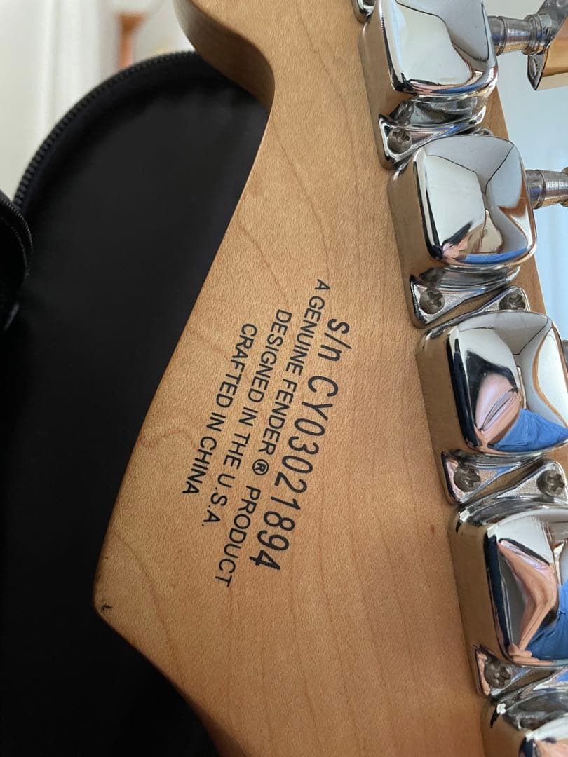 スクワイヤー　サーフグリーン　ストラトキャスター