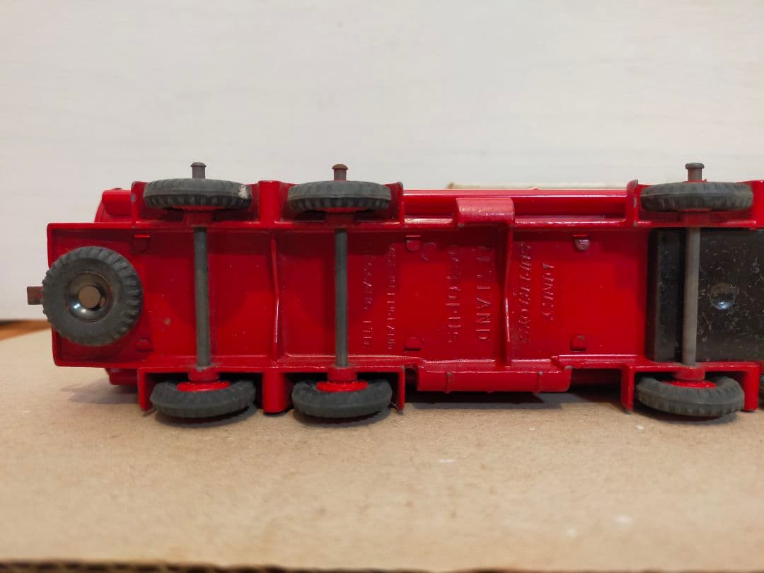 【Dinky Supertoys】943 Essoタンクローリーボックス付