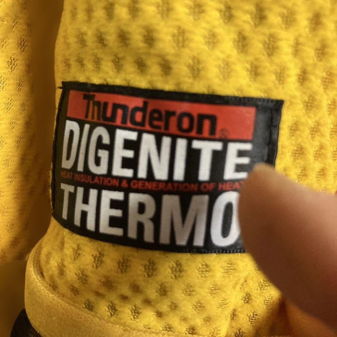 レディース　スキーウェアー