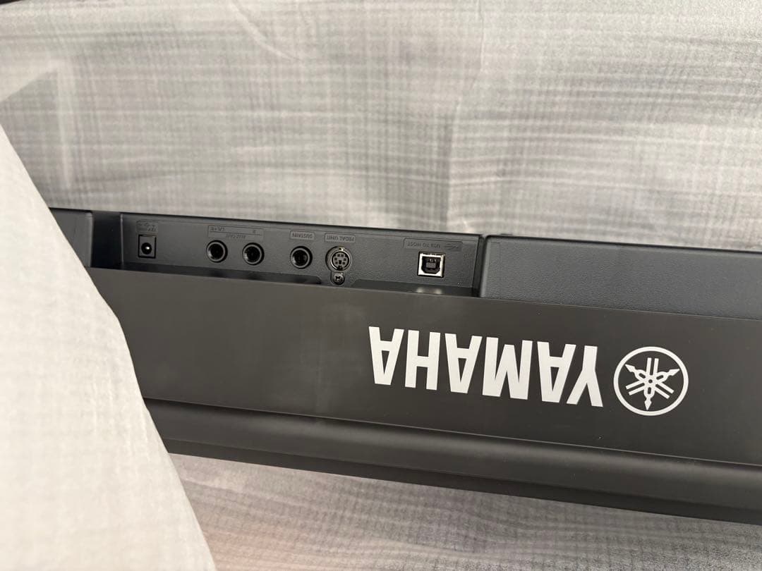 Yamaha P-225 デジタルピアノ　ケース付き