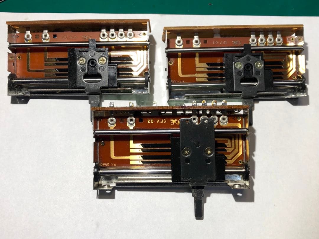 VESTAX PMC-05ProSL フェーダーメンテカットラグ　アダプタ付属